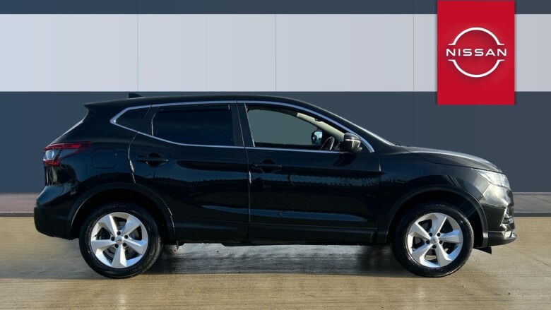 Nissan Qashqai 1.3 DiG-T Acenta Premium 5dr Petrol Hatchback